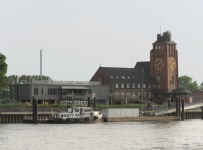 The Vessel Traffic Service Centre (VTS Centre - Nautische Zentrale): One of the World’s most modern Vessel Surveillance Centres